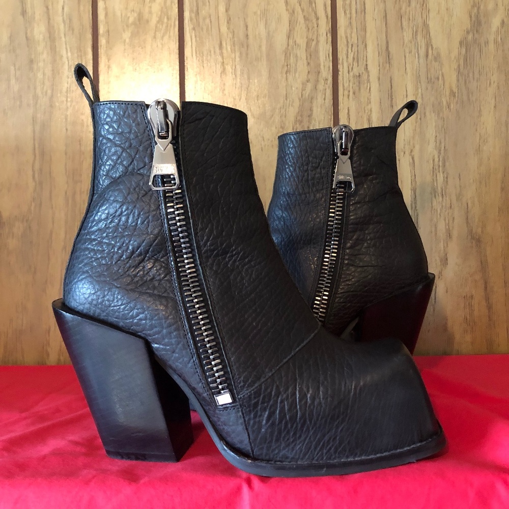 John Fluevog Stand Up Dietrich Black Leather Platform Zippered Ankle Boots sz9